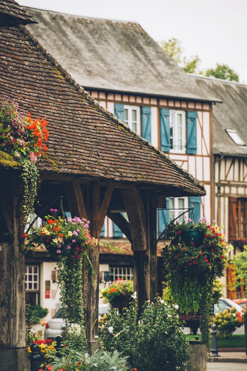 Halle médiévale - Lyons la Forêt ©Max Coquard, Bestjobers - Eure Tourisme
