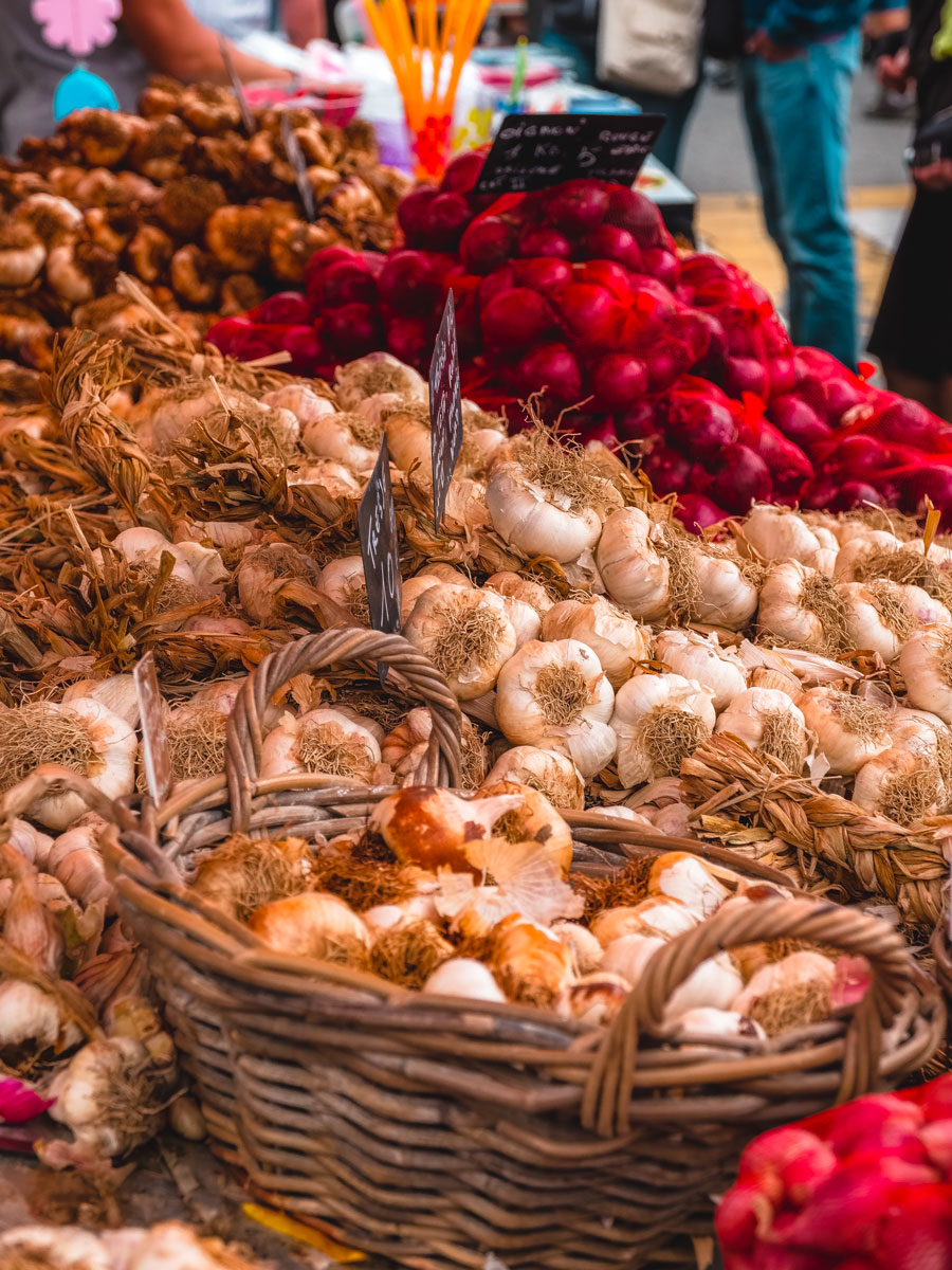 Au marché du Neubourg © Teddy Bear Photos