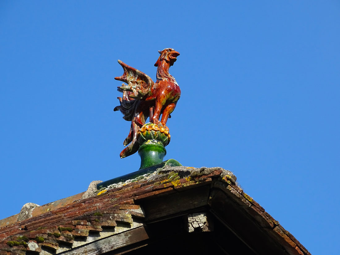 PR Les trois clochers de Sainte Marie -13 Epi de faîtage à la Naudière