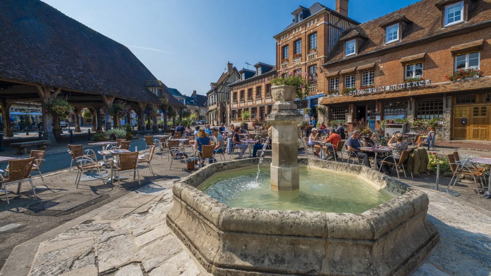 Place de Lyons la foret