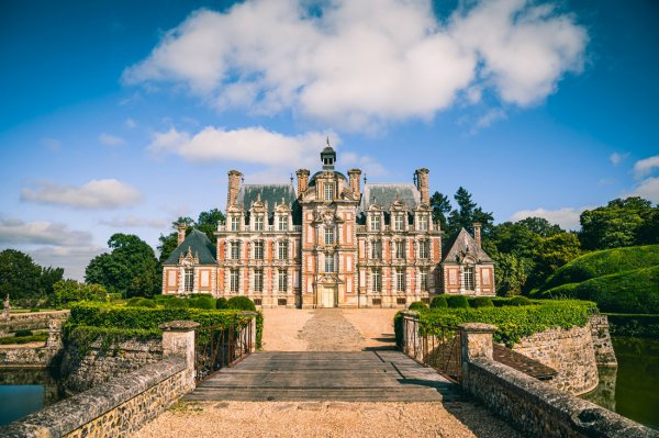 Visiter le Château de Beaumesnil en Normandie