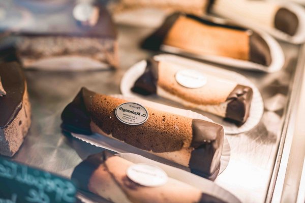 Mirliton - Département de l'Eure Aurélien Papa Le Mirliton de Pont-Audemer, une douceur ancestrale de Normandie