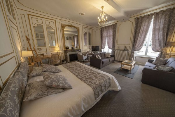 Hôtel restaurant La Chaîne d'or - ADT de l'Eure JF. Lange Hôtels
