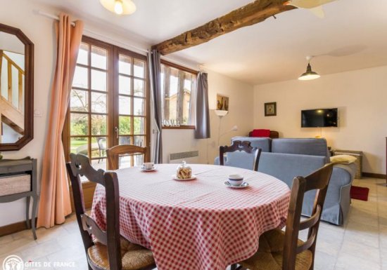 BEUZEVILLE Gîte LA COUR AUX FLEURS