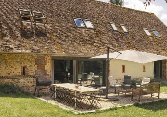 BEAUMONT LE ROGER Gîte Le Cellier
