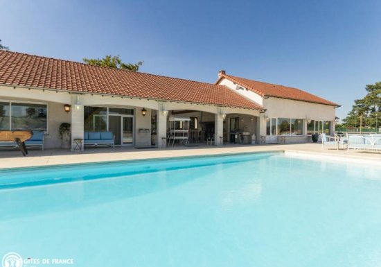 MUIDS Gîte Le gîte de Sol. Piscine