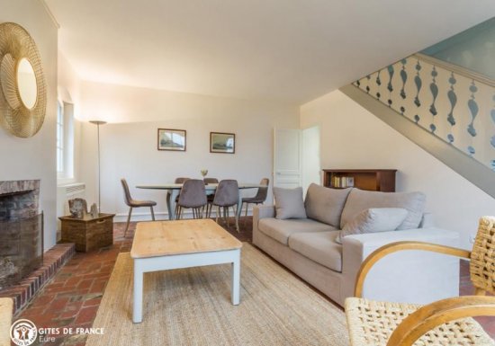 FRENELLES EN VEXIN Gîte LA HEUNIERE