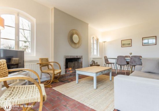 FRENELLES EN VEXIN Gîte LA HEUNIERE
