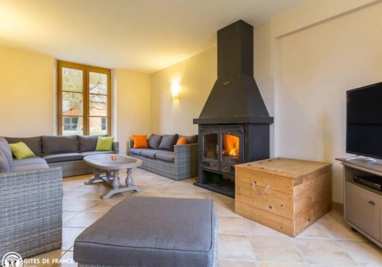 AMFREVILLE SOUS LES MONTS Gîte LA GRANDE MAISON