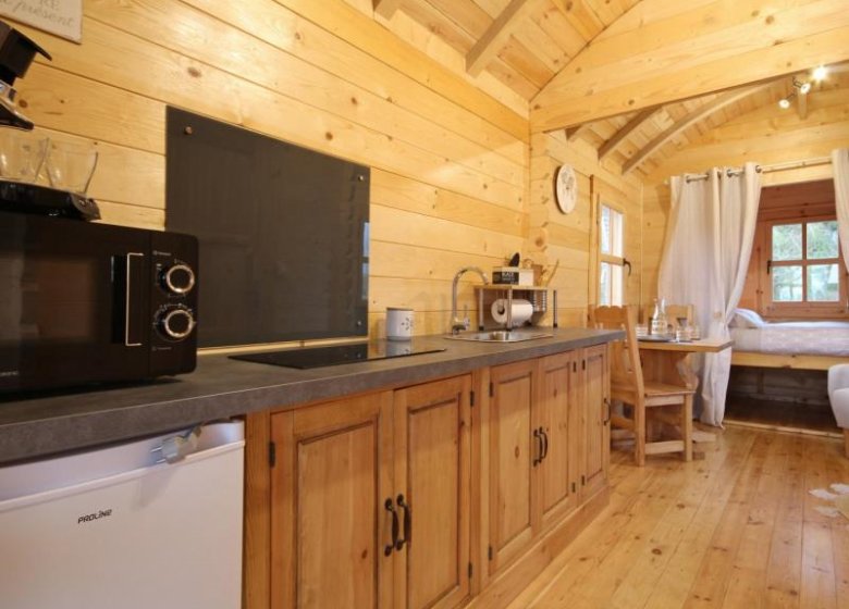 Gîte LA ROULOTTE DU PRESSOIR DE GISAY