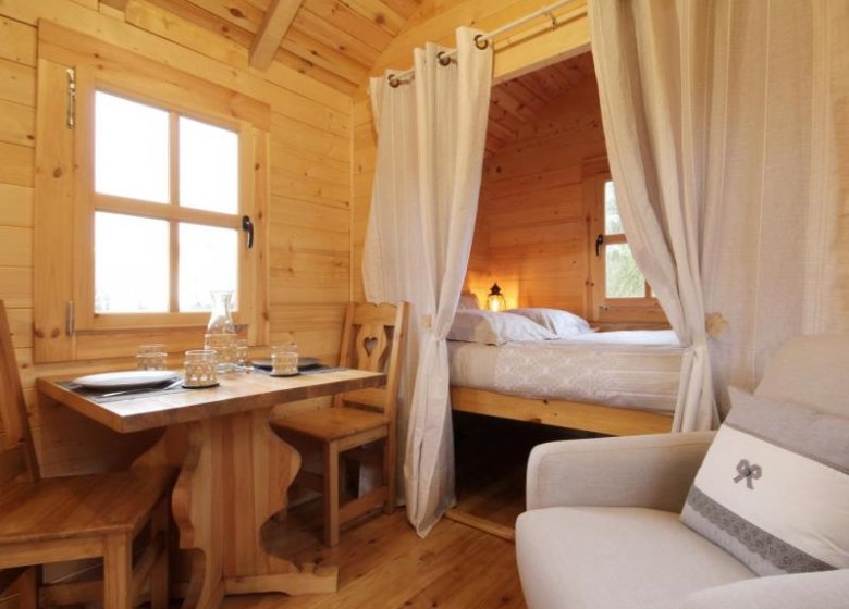 Gîte LA ROULOTTE DU PRESSOIR DE GISAY