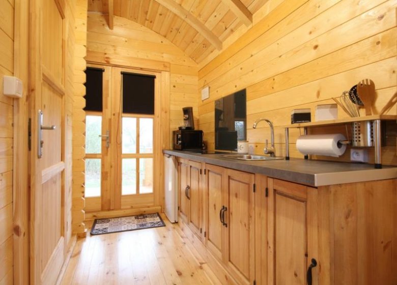 Gîte LA ROULOTTE DU PRESSOIR DE GISAY