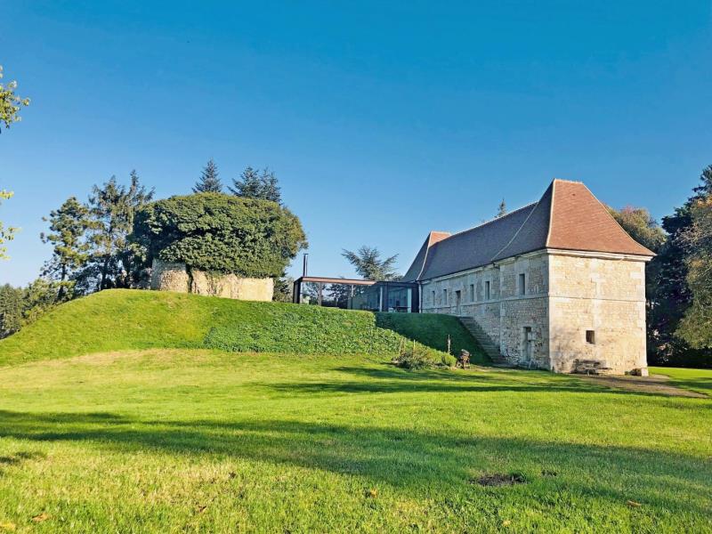 Le Logis de la Motte féodale