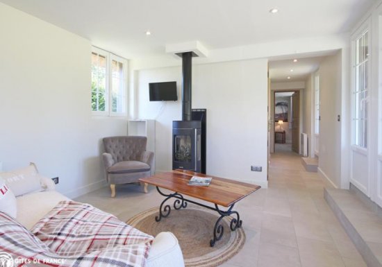 SAINT PIERRE DU VAL Gîte La Hulotière