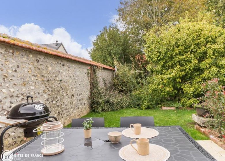 VILLERS EN VEXIN Gîte Les gîtes de la Charretterie – Libellule