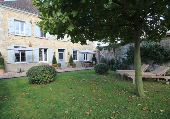 LA CHAPELLE LONGUEVILLE Gîte le Clos du Bourgage