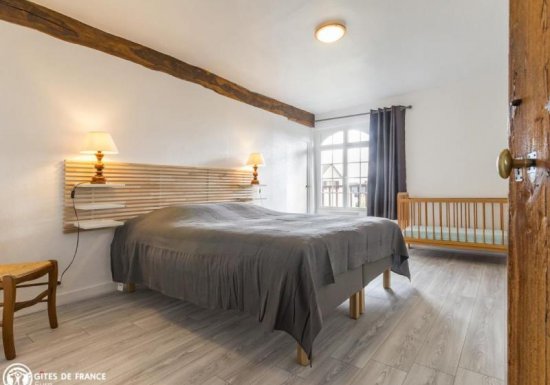 LES MONTS DU ROUMOIS Gîte Le Presbytère