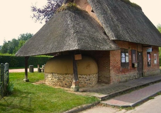 terres vivantes en normandie Four à pain – Musée de la boulangerie rurale (Association Roumois, terres vivantes en Normandie)