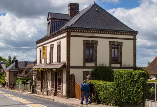 ©hotel-resto de la Risle  Restaurant de la Risle