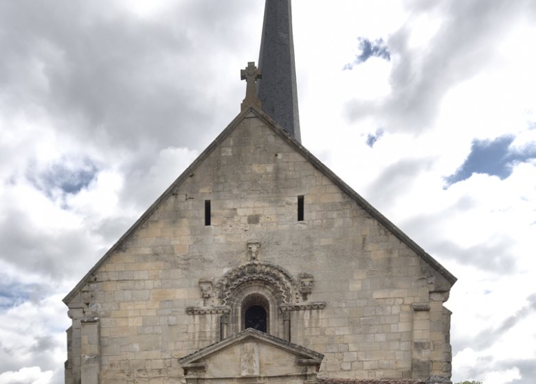 Dangu et ses trois églises