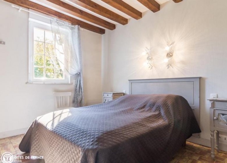 ST AUBIN DE SCELLON Gîte La croix blanche