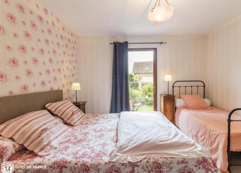 BEUZEVILLE Chambre d’hôtes LES COUTANCES