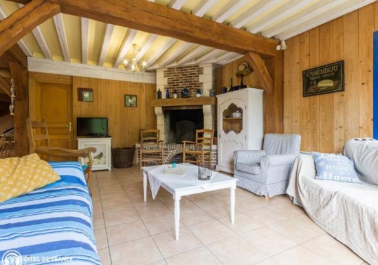 ST PIERRE DE CORMEILLES Gîte La cabane du pêcheur