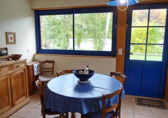 ST PIERRE DE CORMEILLES Gîte La cabane du pêcheur