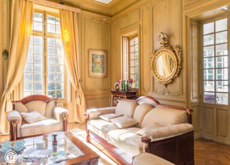 Chambre d’hôtes CHATEAU DE LUZIGNEUL