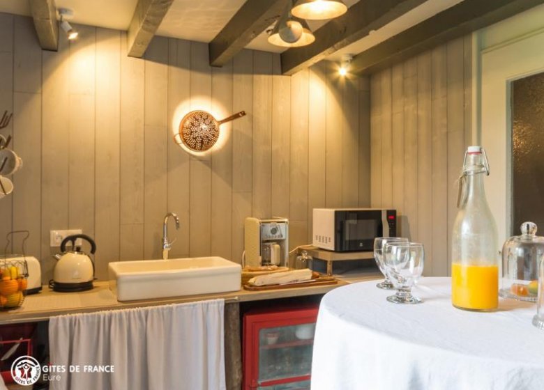 VASCOEUIL Chambre d’hôtes LA MAISONNETTE NORMANDE