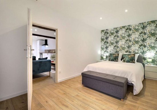 Logement de charme entierement renové