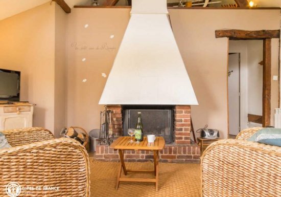 PERRIERS SUR ANDELLE Gîte La cabane du pêcheur