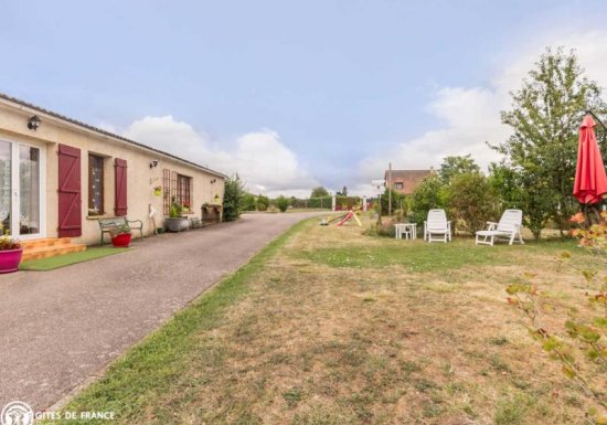 PRESSAGNY L'ORGUEILLEUX Gîte Le gîte de la Mariette