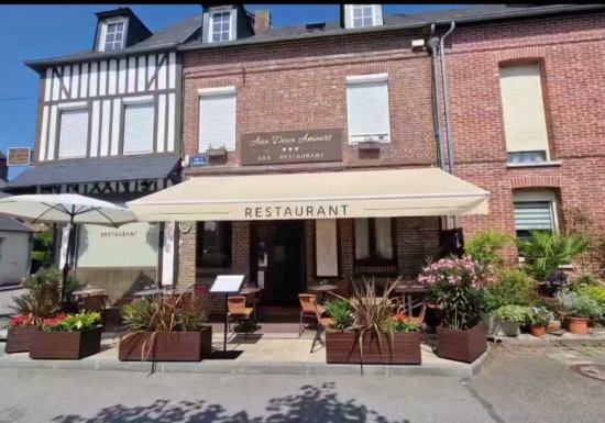 Aux Deux Amours