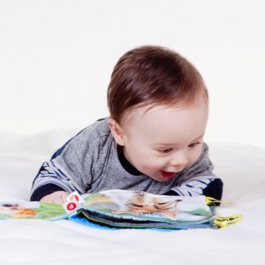 Des bébés et des livres