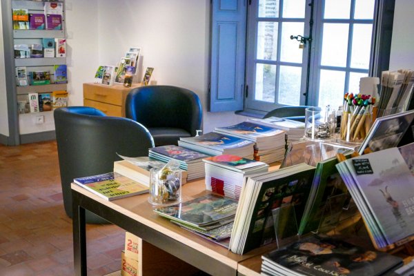 Boutique de l’Office de Tourisme Nouvelle Normandie