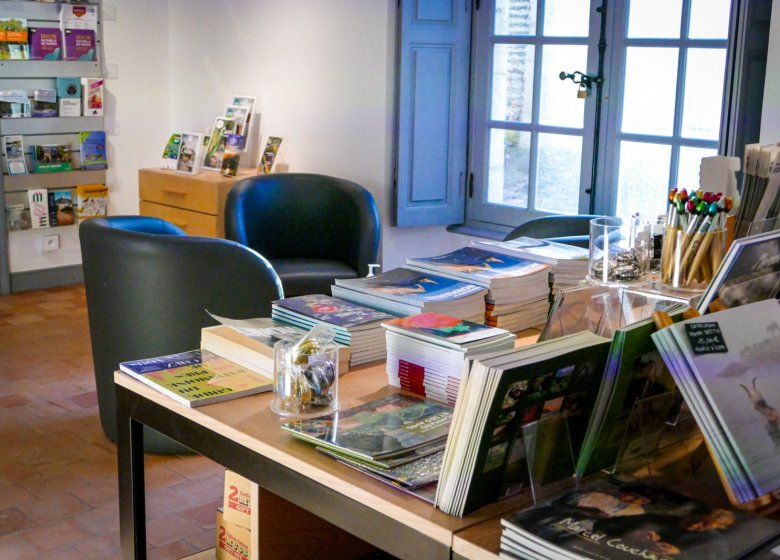 Boutique de l’Office de Tourisme Nouvelle Normandie