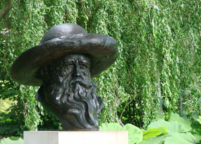 © G. Bouget - MTNG Buste de Claude Monet