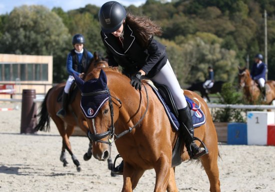 Justine b. Photographie Centre Équestre de la Bonde