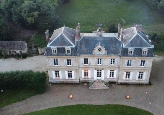 © Château de Berthenonville  Château de Berthenonville