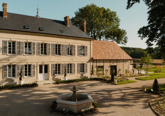 Le Clos des Martines by Sleek House