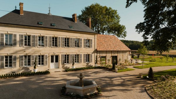 Le Clos des Martines by Sleek House