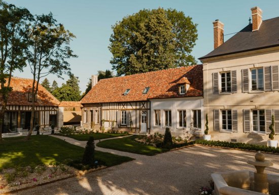 Le Clos des Martines by Sleek House