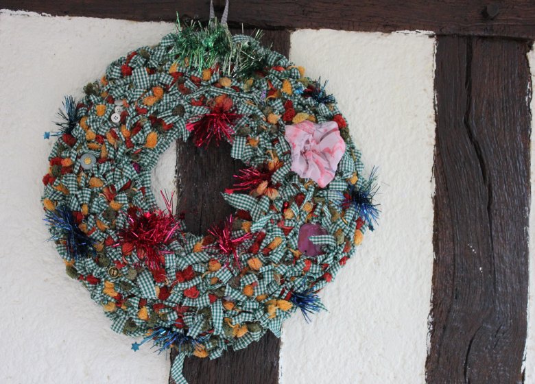 Chiffonade textile: Créations de Noël cousues à la main