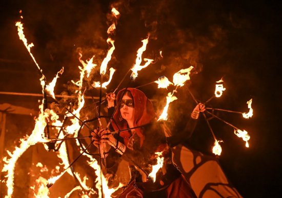 Trouble-Fêtes Festival de Samhain 2025 : le souffle du dragon