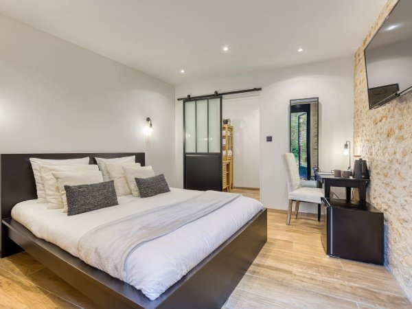 La Grange d’Alexandra – La Chambre