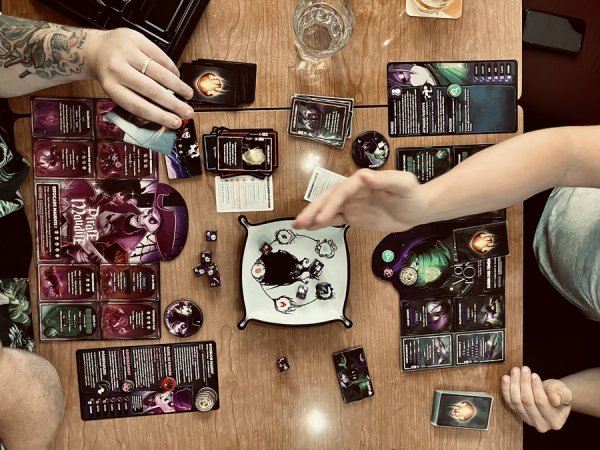 L’Ecume des Jeux – bar à jeux de société