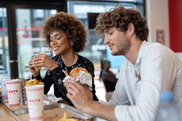 Five Guys – Village McarthurGlen