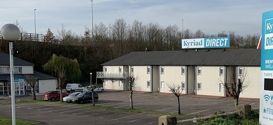 Kyriad direct Val de reuil Kyriad Direct