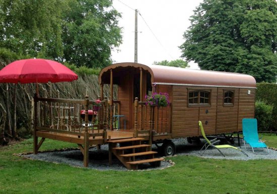 GITE DU PETIT BOIS : La Roulotte du petit bois